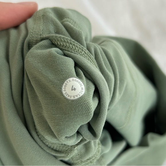 Lululemon align leggings size 4 - Picture 3 of 3